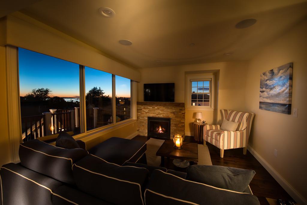 Апартаменты The Newport Lofts - 617 Thames Street Экстерьер фото